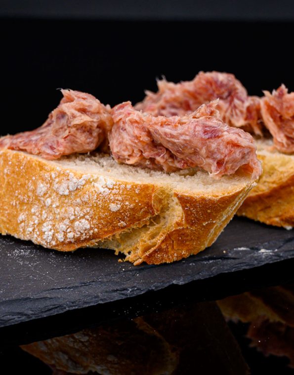 CREMA-IBERICA–DETALLE-DE-JAMON-BELLOTERRA-ENVASE